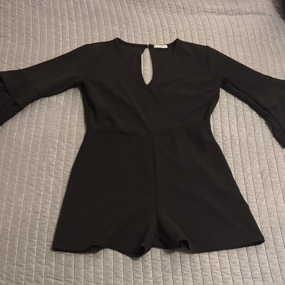 Black Quarter Sleeve Romper